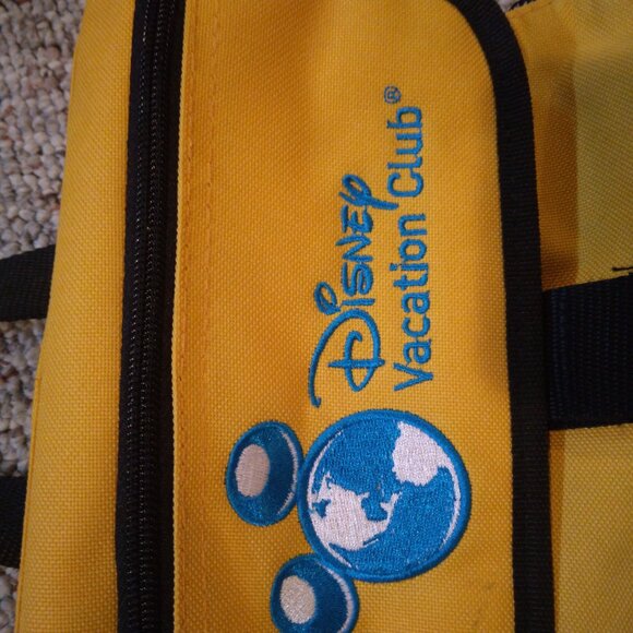 DISNEY BAG/ VACATION CLUB, SIZE LARGE COLOR: BLACK & YELLOW main image 5